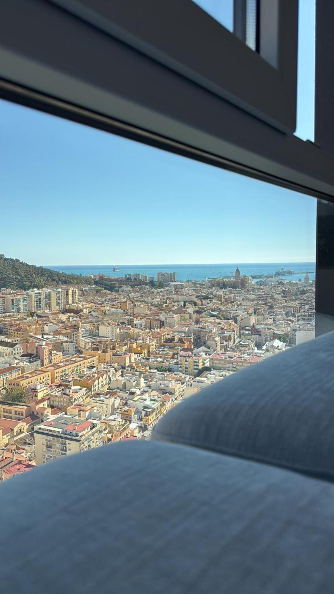 Live Your Dream In * Málaga