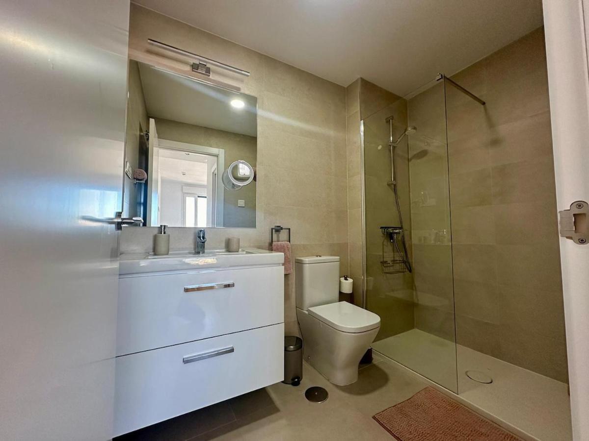 Live Your Dream In Apartment Málaga